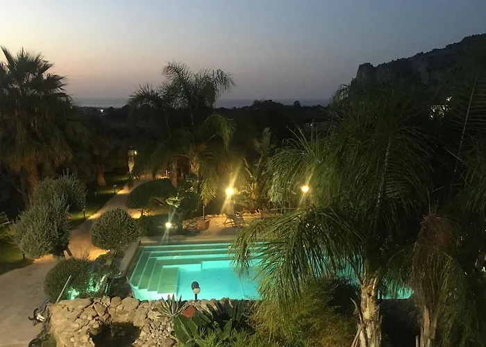 With Private Pool And Wonderful View * Carini
